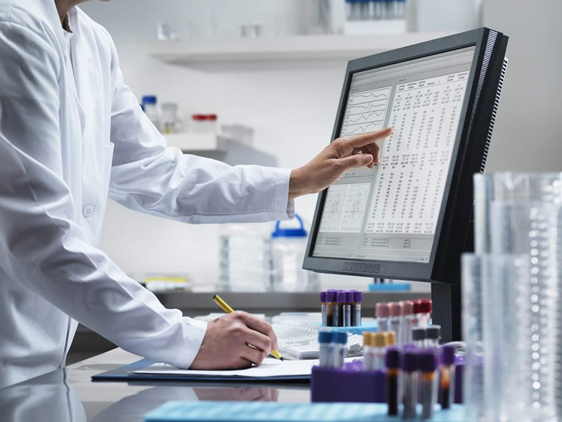 Capacitación técnica en equipos analíticos